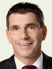 Portraitbild von Helmuth Büchel